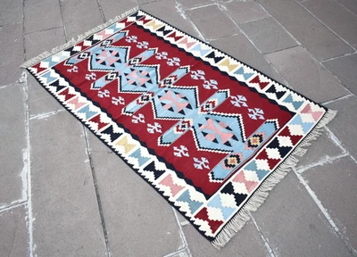 Alfombra turca 40"" x 66"" Kayseri alfombra acrílica decoración del hogar alfombra plana tejida de Anatolia Foto 1 de 4