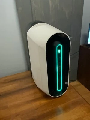 dell alienware aurora r9 i7 - Image 1 of 4