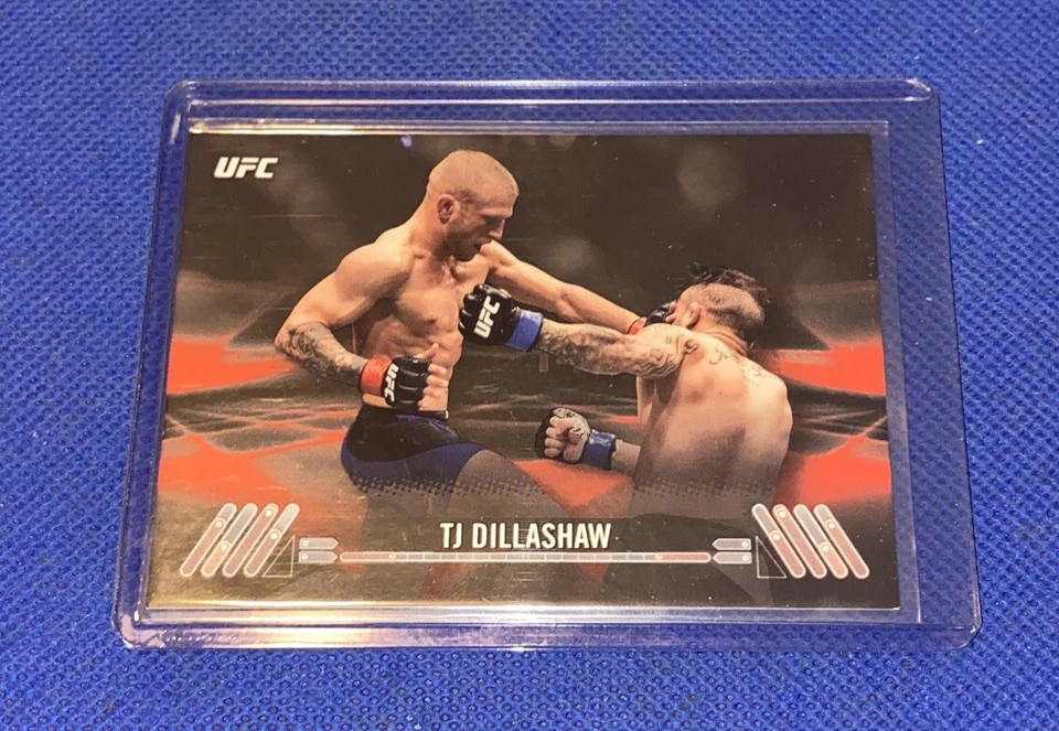 TJ Dillishaw SP Red 2017 Topps UFC Knockout /25 - Image 1 of 4