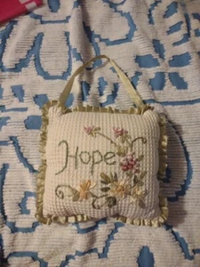 VTG door Hanger Hope Pillow Ribbon Embroidery Floral Olive Green Ruffle - Picture 1 of 6