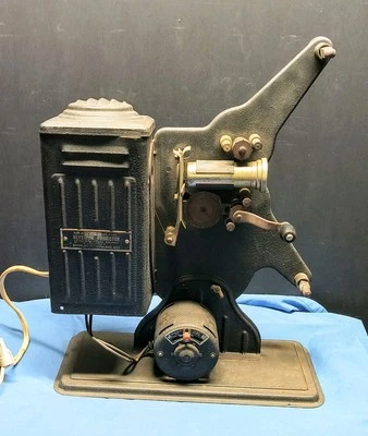 Projetor de Filme KEYSTONE 8mm E93 Moviegraph Multi-velocidade AC ou DC Testado Funciona! - Imagem 1 de 4