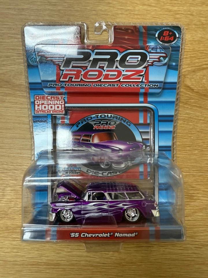 Coche Chevrolet Fucsia Maisto 55 1955 Chevy Nomad Pro Rodz coleccionable con llamas Foto 1 de 1