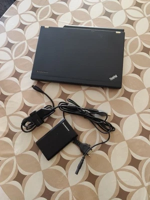 Thinkpad x230 CPU i5-3320, 8 GB RAM, 230 GB HDD SATA - Tastiera Italiana - Immagine 1 di 4