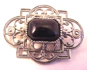 Vintage offene Metallarbeit Oktogon geformt schwarz Plexiglas Cabachon Kragen Brosche Anstecknadel - Bild 1 von 7