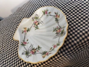 CHAMART LIMOGES PORCELAIN SHELL SHAPE PIN DISH Vintage SHABBY Floral Ribbon Dish - Picture 1 of 20