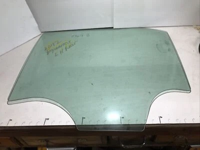 Оригинальное заднее стекло со стороны водителя для Chevrolet Equinox 2012-2017 годов выпуска (подходит для 2012-2017 годов выпуска) левая сторона - Изображение 1 из 4