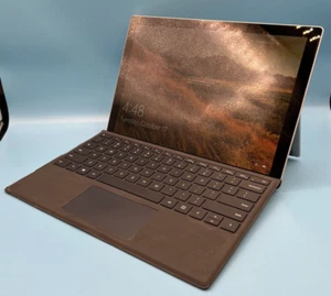 Microsoft Surface Pro 4 12.3" Screen 4GB RAM 128GB SSD W10P Keyboard & Charger - Picture 1 of 4