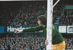 David Harvey Hand Signed Leeds United 12x8 Photo 4. - Picture 1 of 1
