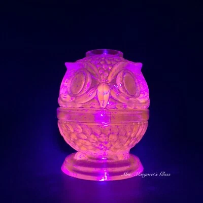 UNMARKED Wilkerson Glass Cornflower Blue UV Pink Glow Owl Fairy Lamp Lite