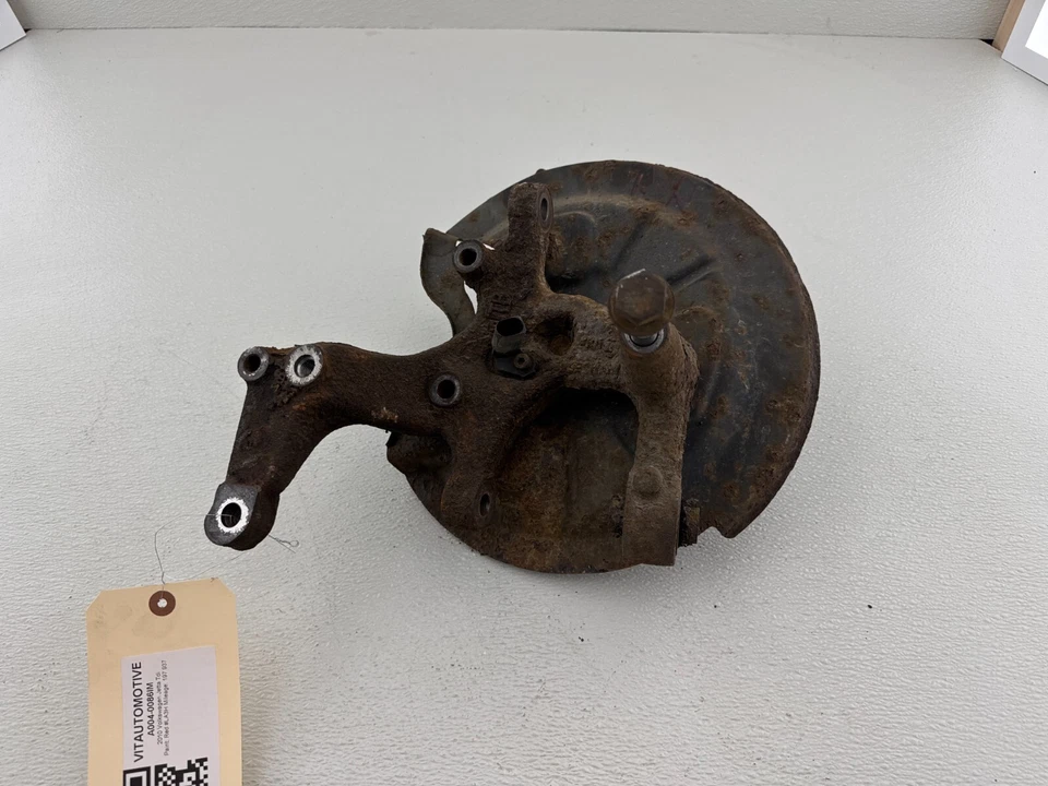 Volkswagen Jetta Sportwagen 2010-2014 eje trasero derecho nudillo OEM Foto 1 de 4