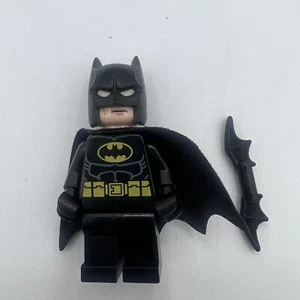 LEGO Batman Black Suit Classic Minifigure Figure Minifigures Mini Fig Marvel DC - Picture 1 of 2