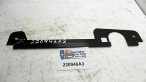PLATE-RADIATOR MOUNTING 220946A3 - Picture 1 of 1