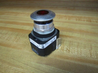 Allen Bradley 800T-FXP16RA1 Pushbutton Ser T (Pack of 3) - Image 1 of 4