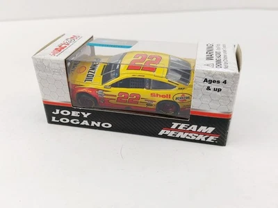 LIMITATO!! Action Performance DieCast 1:64 NASCAR 2017 Fusion Joey Logano #22 - Immagine 1 di 3