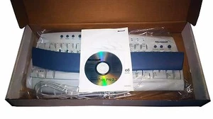 Microsoft Internet Tastiera (Bianco/Grigio) C19-00001 Ps/2 / USB W/10 Hot Keys - Picture 1 of 2