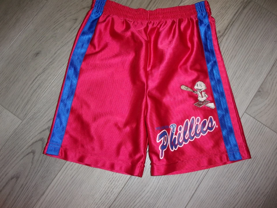 Boy size 4/5 shorts - Image 1 of 1