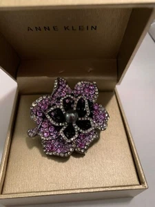 $35 Anne Klein Rhinestone Pearl Flower Pin S2 - Picture 1 of 7
