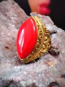 VAMPIR THRON RING DER ROTEN PRIESTERIN FÜR VERFÜHRUNG, GLAMOUR & BLUTLINIE - Bild 1 von 3