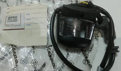PIAGGIO LIBERTY 125 1998-2002 294985 FANALINO LUCE TARGA NUOVO ORIGINALE - Immagine 1 di 4