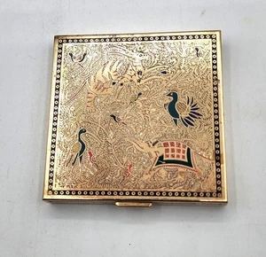 1930s Brass Animal Design Volupte Compact 3 " X 3 " - Picture 1 of 10