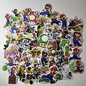 Lotto 50 adesivi super mario adesivi nuovi decalcomanie Luigi - Foto 1 di 1