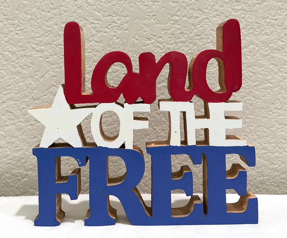 Letrero patriótico de madera de arte de palabras rojo, blanco, azul LAND OF THE FREE decoración del hogar Foto 1 de 1