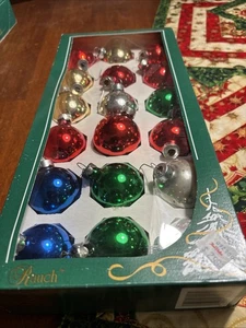 Vintage Rauch Glas Ornamente 1,75" Multicolor glänzende Kugeln Original Box von 18 USA - Bild 1 von 7