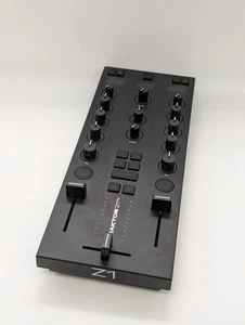 Native Instruments Traktor Z1 MK2 compact mixer controller soundcard NI - Picture 1 of 19