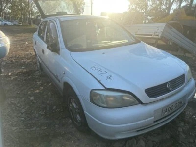 2003 Holden Astra TS Right Front Lower Control Arm 98-04 Zafira #B424 - image 1 of 4