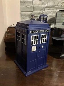 Dr Who Tardis Cookie Jar Police Call Box Pre-Owned - Picture 1 of 3