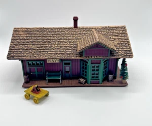1994 The Sarah, Plain and Tall Collection. The Hays Train Station, by Hallmark. - Picture 1 of 11