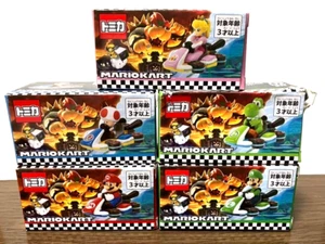 Tomika Mario Kart USJ Super Nintendo World Japan Limitiertes Set 5 Stück Neu Kostenloser Versand - Bild 1 von 5