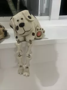 Regal Sitter Figur WELPE Hund braun und weiß SCHLENKENDE KNOCHEN BEINE FÜSSE - Bild 1 von 7