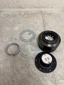 *RETURNED SALE* NRG (SRK-330BK) Quick Release Kit Gen 2.5 - Black - Bild 1 von 4