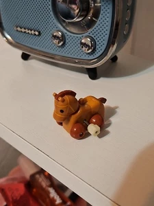 Juguete de cuerda vintage Tomy Minimals Hilde The Horse Knob 1982 - Imagen 1 de 4