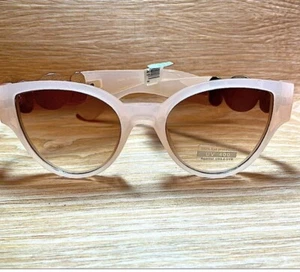 Sonnenbrille rosa Rouge Katzenaugenform Lucite Goldmedaillon Akzent UVA 400 - Bild 1 von 5
