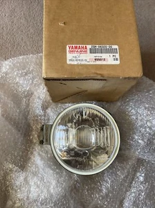 Faro originale Yamaha FZ600 1988 & FZR1000 1987-1990 Assy - NOS - Foto 1 di 7