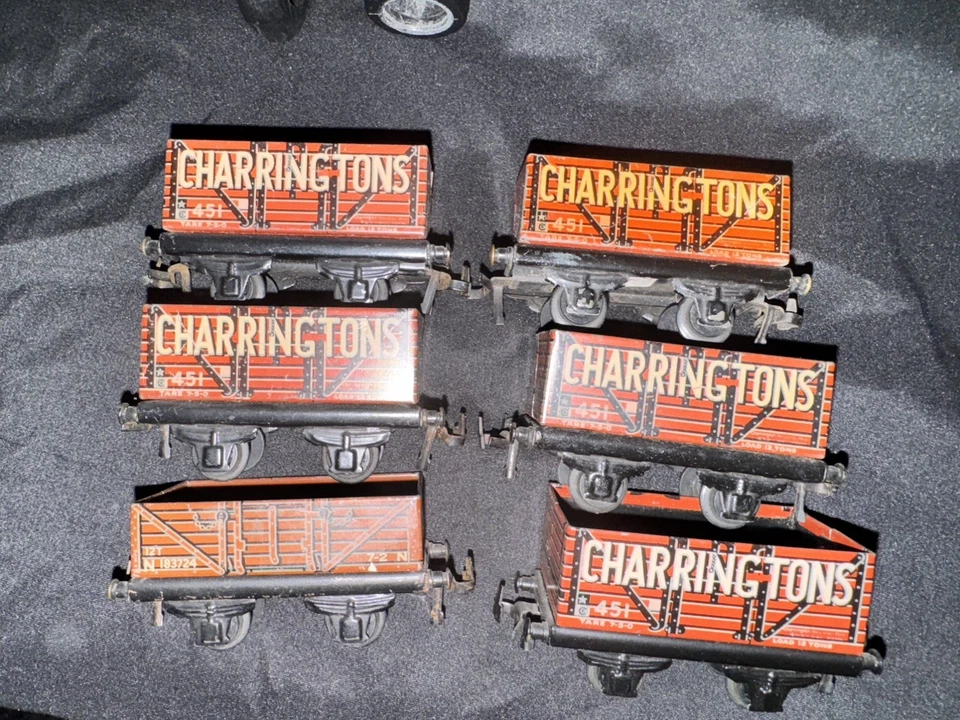 Hornby Dublo calibre 00 12 toneladas abierto 7 tablones vagón mineral Charringtons marrón x 3  Foto 1 de 1