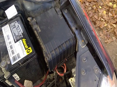 Fuse Box Engine Compartment Fits 12-16 EOS 3761258 - Image 1 of 4