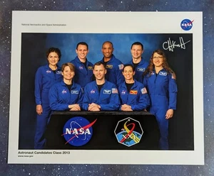 Autógrafo Christina Koch PSA Oficial NASA Litografía Artemisa ¿primera Mujer en la Luna? - Imagen 1 de 3