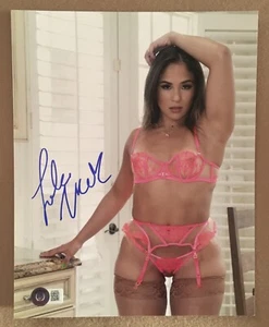 Valerie Loureda Signed 8x10 Photo. Lola Vice. WWE. MMA. Bellator. BAS COA. A08 - Picture 1 of 1