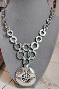 Collar colgante medallón y círculos Chico's tono plata declaración Chicos 18" - Imagen 1 de 11
