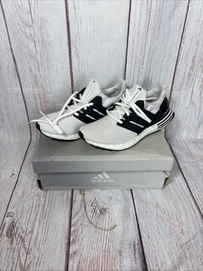 Adidas Ultraboost 5.0 DNA Trainers GX9334 White/Black Sz 8 - Picture 1 of 5
