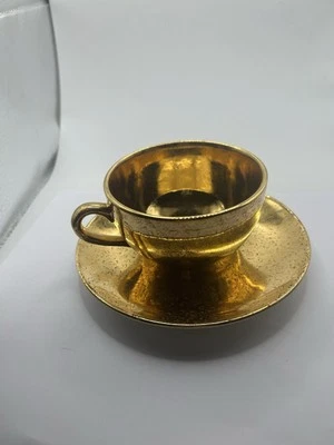 Винтажная золотая чашка и блюдце Lady Hamilton с гарантией 22 карата с цветочным рисунком - Изображение 1 из 4