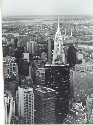 Fotografía original vintage de Aki Davis del edificio Chrysler y el horizonte de Nueva York  Foto 1 de 4