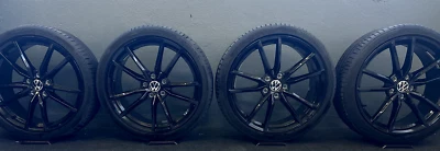 Original VW Golf 7 GTI R TCR Pretoria Alufelgen Sommerräder 19 Zoll 5G0601025CK - Bild 1 von 4