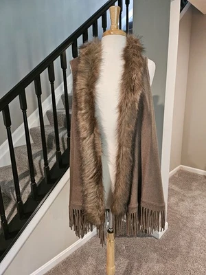 CATO - омела нейтральной атмосферы искусственного меха бахрома свитер жилет/топпер (размер L) - Изображение 1 из 4