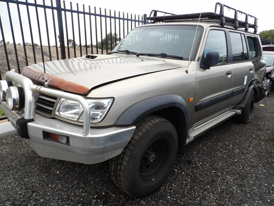 NISSAN PATROL SERIES 3 Y61/GU 10/2001-08/2004 LEFT GUARD WAGON FLARED TYPE - image 1 of 4