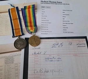 WW1 British War & Victory Medal, Pte Jones, 2nd Wiltshire Regiment, Melksham - Foto 1 di 5