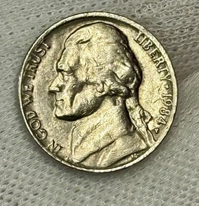 1984 "Filled in P" Mint Mark, Circulated Nice Jefferson Nickel - Picture 1 of 4